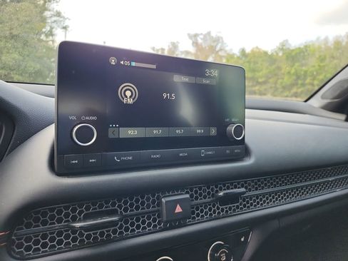 Used 2024 Honda HR-V Sport image 9