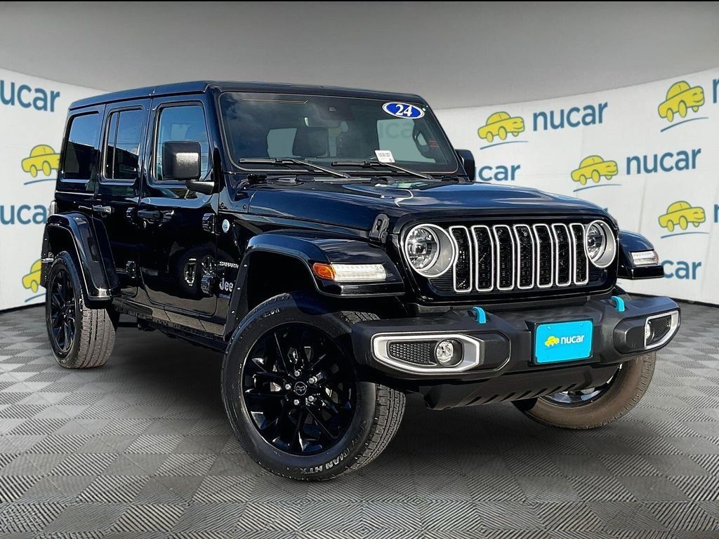 Used 2024 Jeep Wrangler Unlimited Sahara w/ Technology Group AWD/4WD image 1