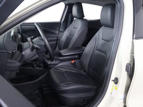 Used 2025 Ford Mustang Mach-E Premium AWD/4WD image 31
