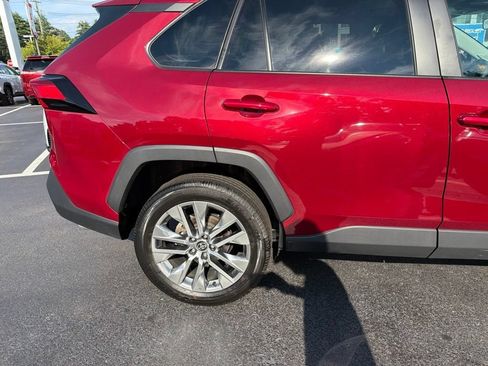 Used 2023 Toyota RAV4 XLE Premium AWD/4WD image 4