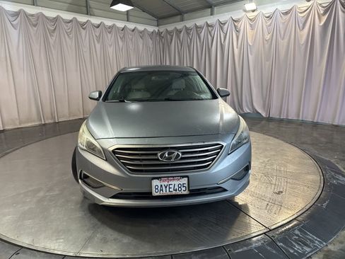 Used 2016 Hyundai Sonata SE image 2