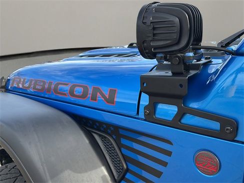 Used 2021 Jeep Gladiator Rubicon w/ Dual Top Group image 34