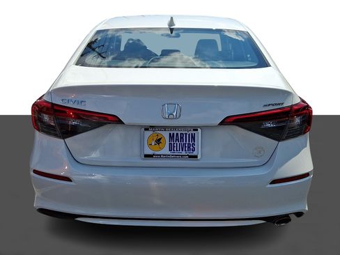 Used 2024 Honda Civic Sport image 5