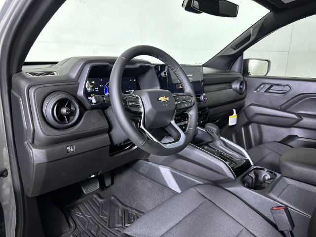 Used 2026 Chevrolet Colorado W/T RWD image 11