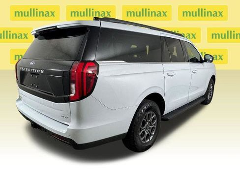 Certified 2025 Ford Expedition Max Active image 4