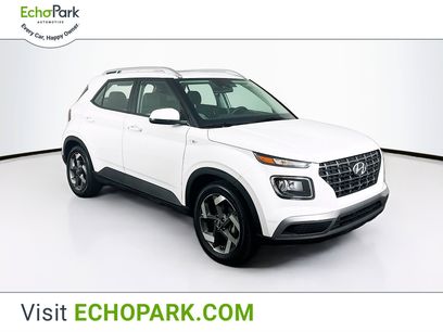 Used 2024 Hyundai Venue SEL