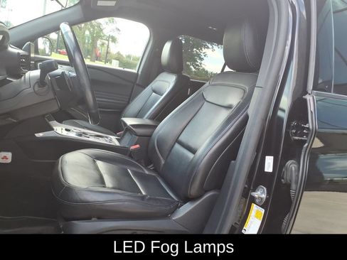 Used 2020 Ford Explorer XLT w/ Equipment Group 202A AWD/4WD image 12