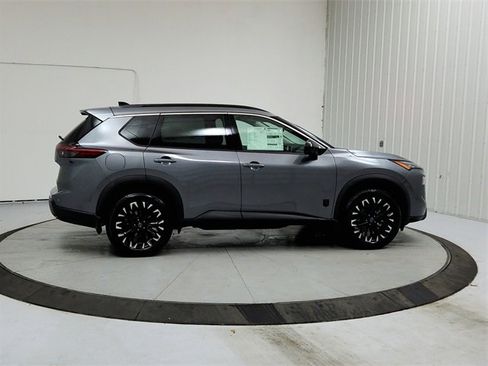 New 2026 Nissan Rogue SV image 8