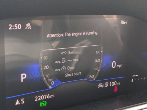 Used 2025 Volkswagen Taos SE AWD/4WD image 13