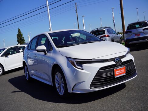 New 2026 Toyota Corolla LE image 24