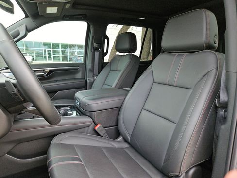 Certified 2025 Chevrolet Tahoe RST w/ RST Capability Package AWD/4WD image 13