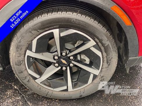 Used 2025 Chevrolet Equinox EV LT image 18