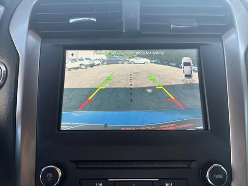 Used 2018 Ford Fusion Energi SE FWD image 34