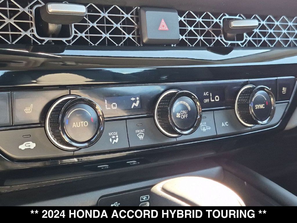 Used 2024 Honda Accord Touring image 27