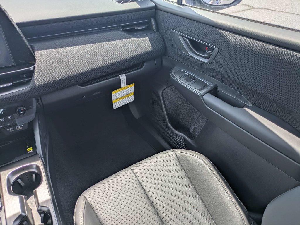 New 2026 Subaru Outback Limited w/ Premium/Limited Package AWD/4WD image 16