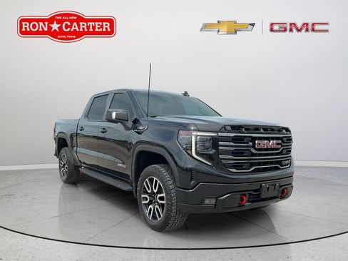 Used 2022 GMC Sierra 1500 AT4 w/ AT4 Preferred Package AWD/4WD image 1