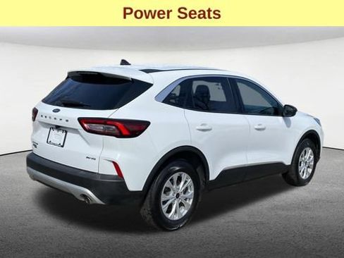 Used 2024 Ford Escape Active AWD/4WD image 9