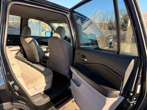 Used 2016 Honda Pilot EX image 24