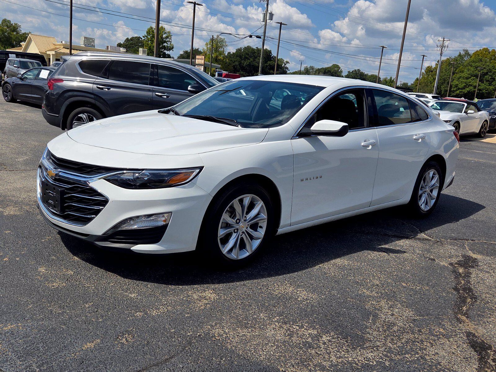 Used 2025 Chevrolet Malibu LT FWD image 3