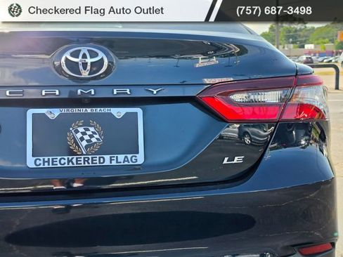 Used 2021 Toyota Camry LE FWD image 19