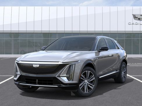 New 2026 Cadillac Lyriq Premium Luxury AWD/4WD image 6