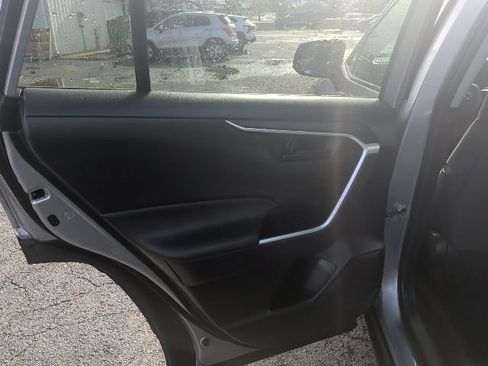 Used 2025 Toyota RAV4 LE image 12