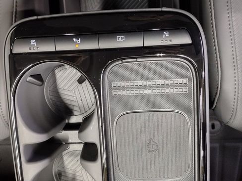 New 2026 Hyundai Ioniq 5 SEL image 24