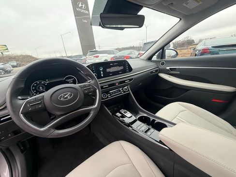 Used 2023 Hyundai Sonata SEL w/ Convenience Package image 2