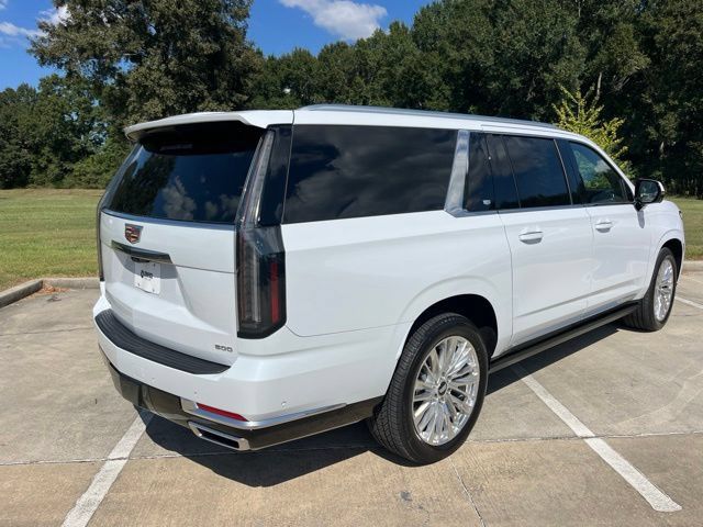 Used 2026 Cadillac Escalade ESV Luxury w/ Touring Package RWD image 9