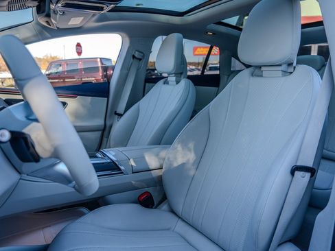 Used 2023 Mercedes-Benz EQE 350+ 4MATIC Sedan w/ Exclusive Trim Package image 18