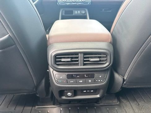 Used 2025 Honda Pilot Elite image 27
