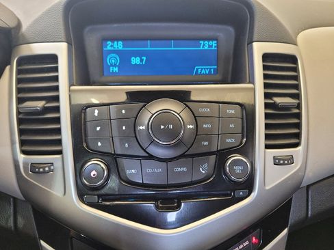 Used 2016 Chevrolet Cruze LS FWD image 25