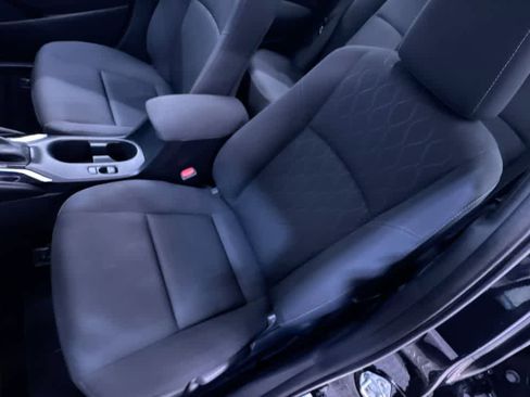 Used 2023 Toyota Corolla LE image 14