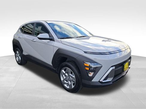 New 2026 Hyundai Kona SE AWD/4WD image 8