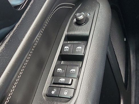 Used 2022 Jeep Compass Latitude image 17