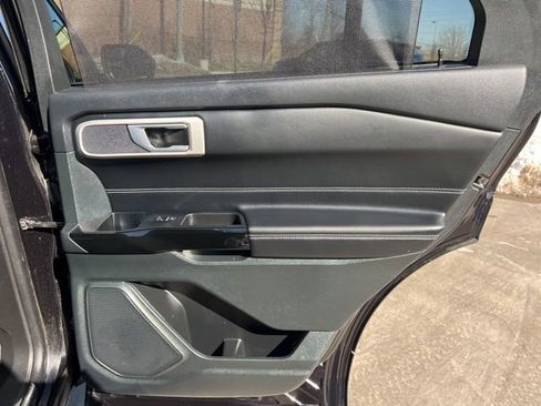 Used 2023 Ford Explorer ST AWD/4WD image 13