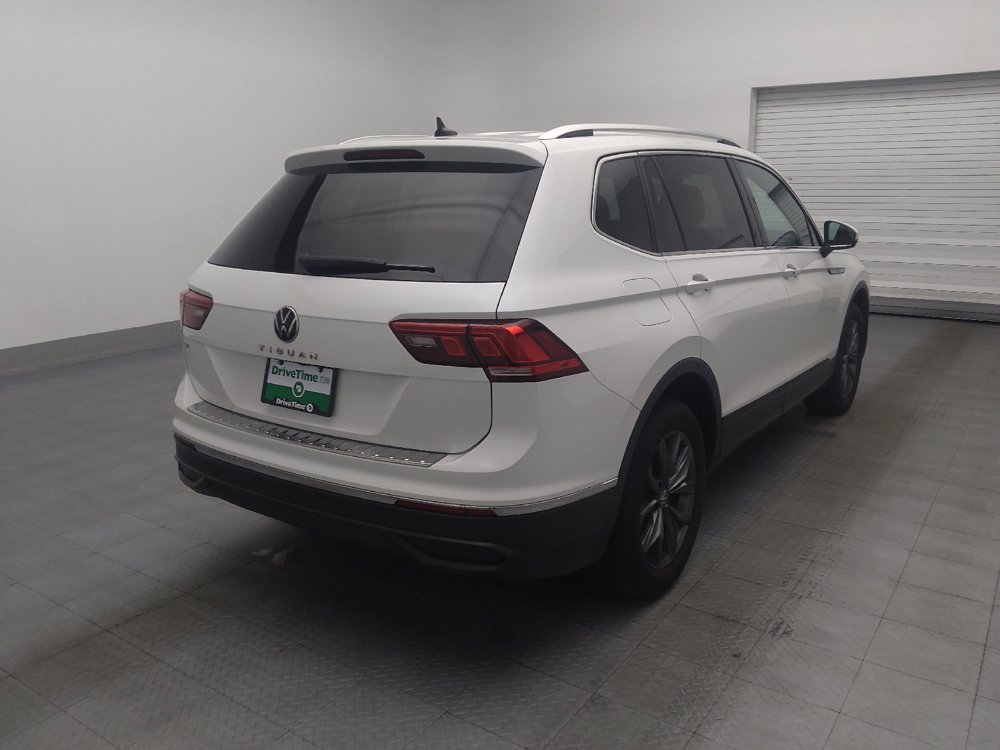Used 2023 Volkswagen Tiguan SE FWD image 9