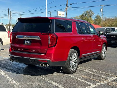Used 2021 GMC Yukon XL Denali w/ Denali Premium Package image 6