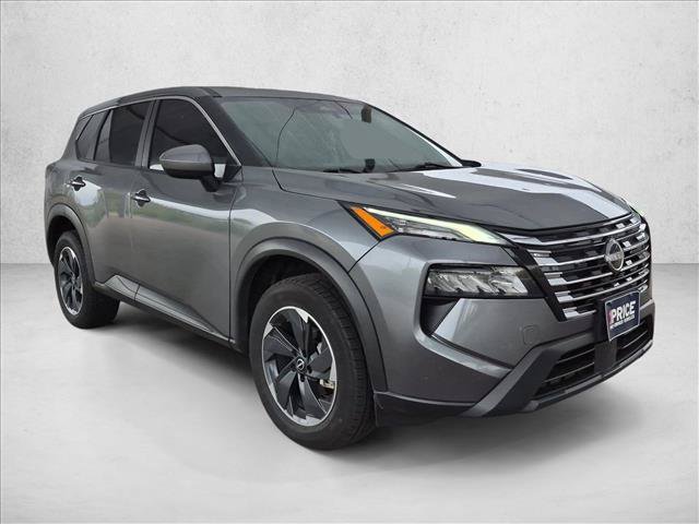 Used 2024 Nissan Rogue SV AWD/4WD image 3
