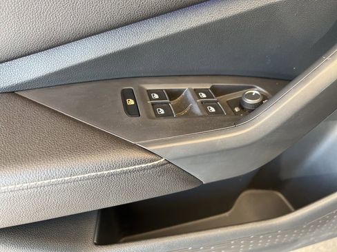 Certified 2024 Volkswagen Jetta SEL image 32