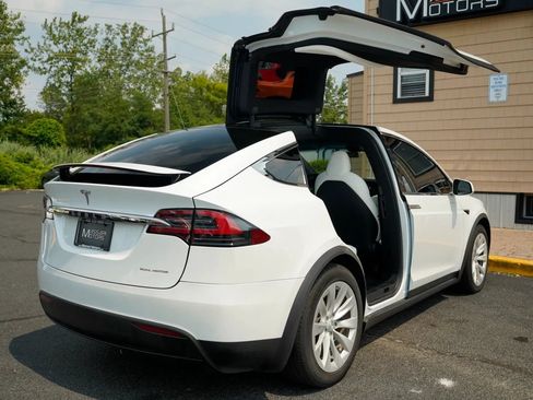 Used 2020 Tesla Model X Long Range AWD/4WD image 38