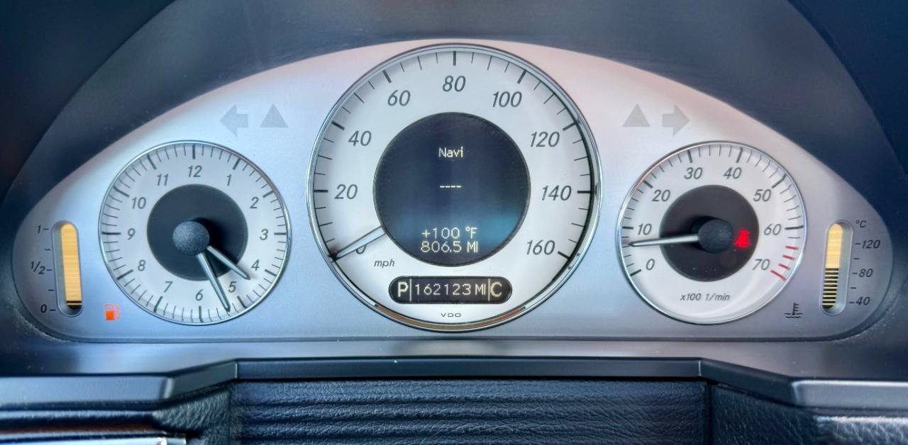 Used 2008 Mercedes-Benz E 350 4MATIC Sedan image 21