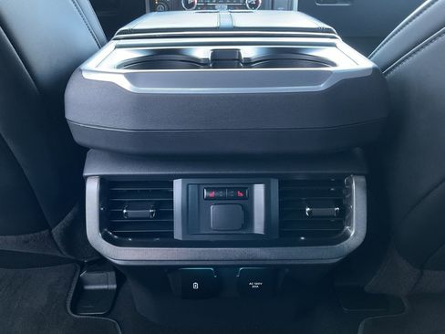 Used 2024 Ford F150 Platinum w/ Equipment Group 702A High image 28