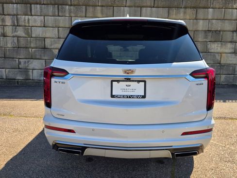 Used 2022 Cadillac XT6 Premium Luxury image 4