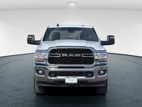 Used 2024 RAM 2500 Big Horn image 10