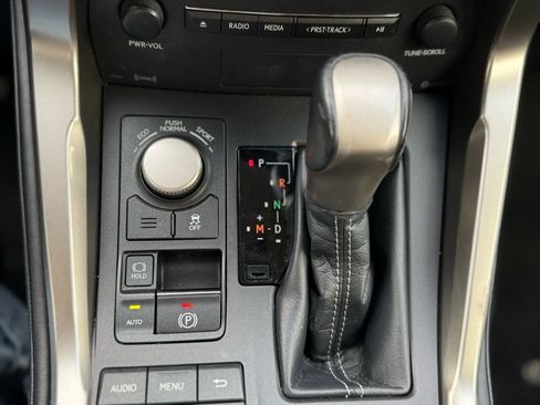 Used 2017 Lexus NX 200t FWD image 35