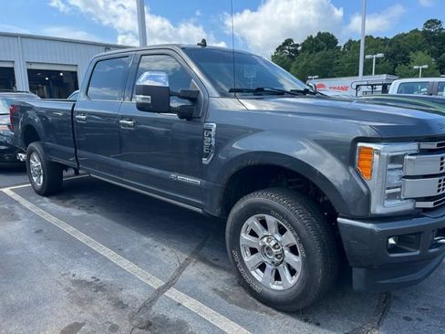 Used 2019 Ford F350 Platinum w/ Platinum Ultimate Package AWD/4WD image 2
