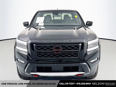 Used 2024 Nissan Frontier Pro-X image 2