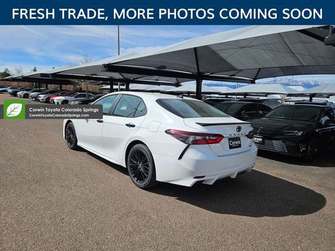 Used 2022 Toyota Camry SE w/ Carpet Mat Package (TMS) image 6