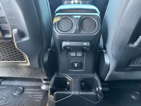 Used 2021 Jeep Wrangler Unlimited Rubicon image 11